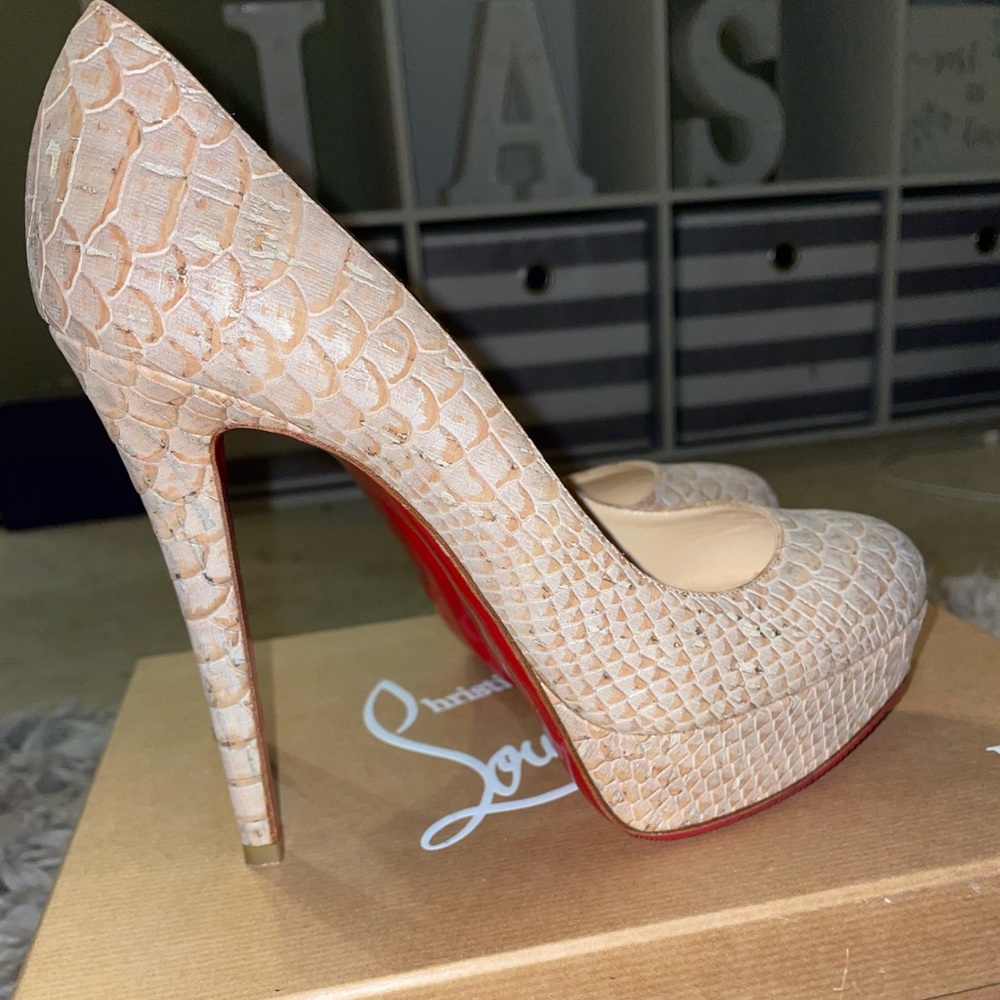 Christian Louboutin Bianca 140 Beige